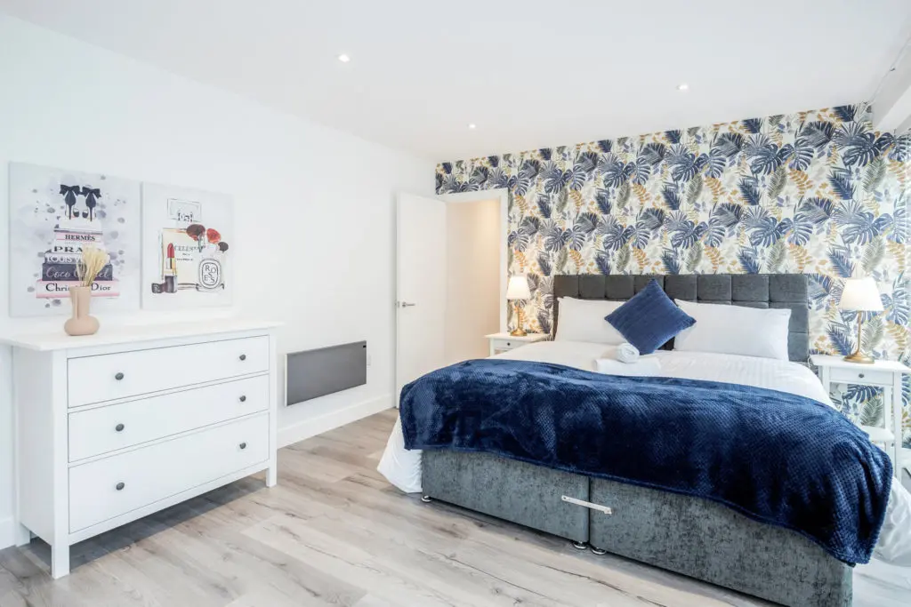 Heliodoor Property Consultants | Why choose Serviced Apartments for your corporate stay?
