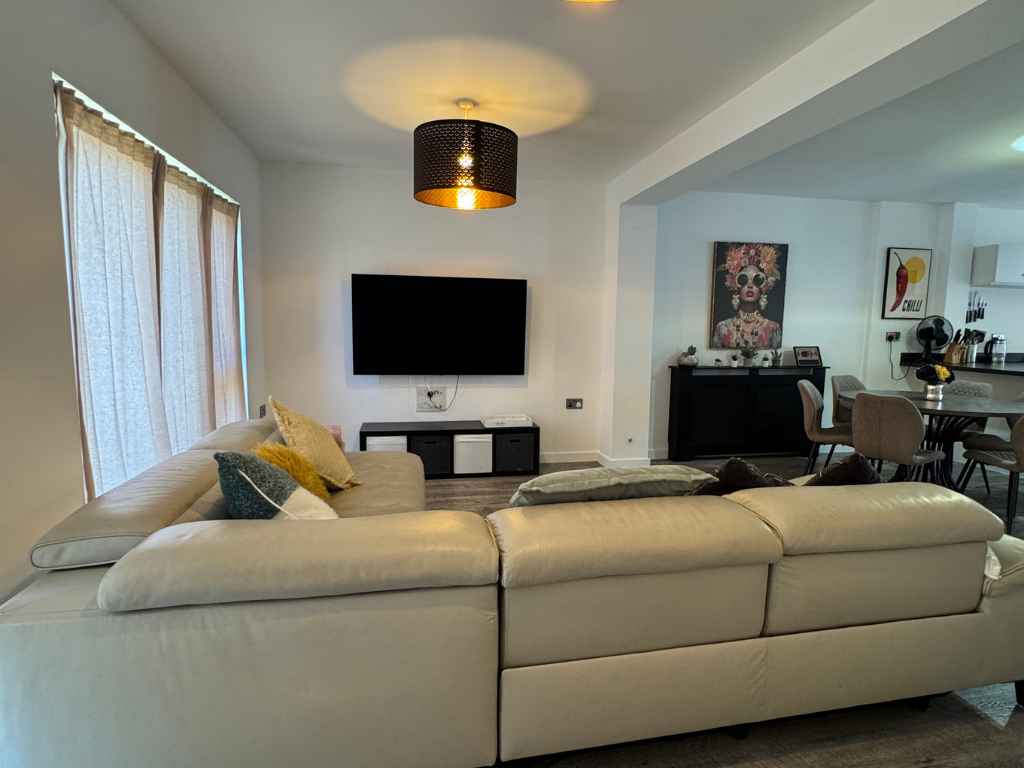 Hesselby View, Broughton, Milton Keynes