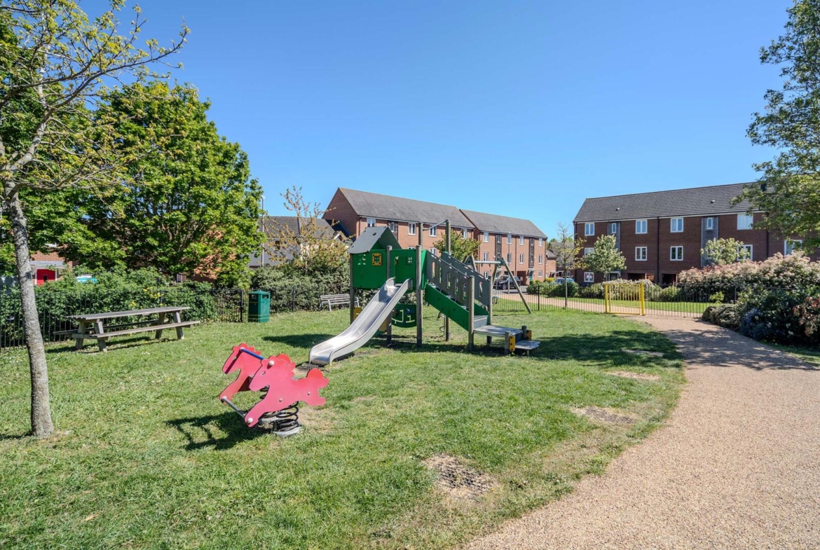 Garnett Way, Oakridge Park, Milton Keynes